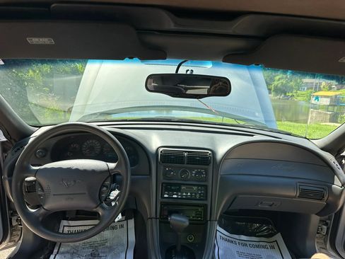 Used 2000 Ford Mustang Convertible RWD image 12