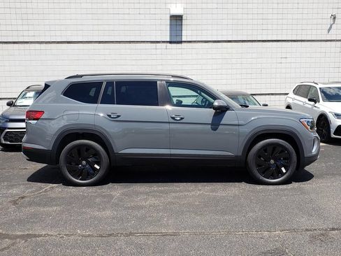 New 2026 Volkswagen Atlas SE AWD/4WD image 2