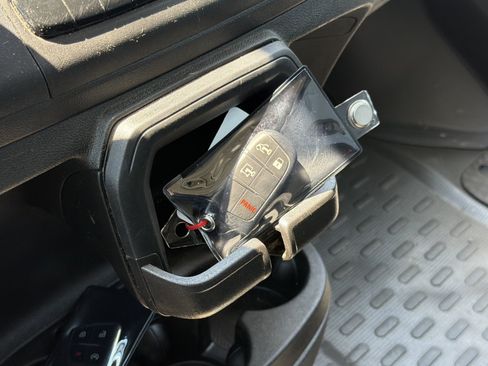 Used 2025 RAM ProMaster 2500 w/ Convenience Group FWD image 42