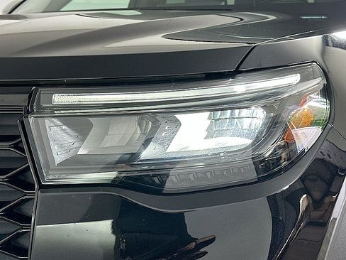 Used 2025 Ford Explorer ST w/ Sun And Sound Package AWD/4WD image 35