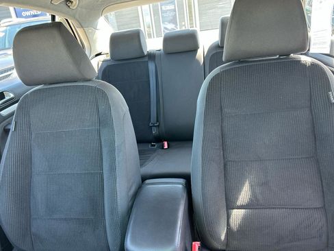 Used 2009 Volkswagen Jetta S image 17