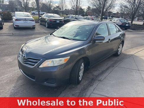 Used 2011 Toyota Camry LE image 8