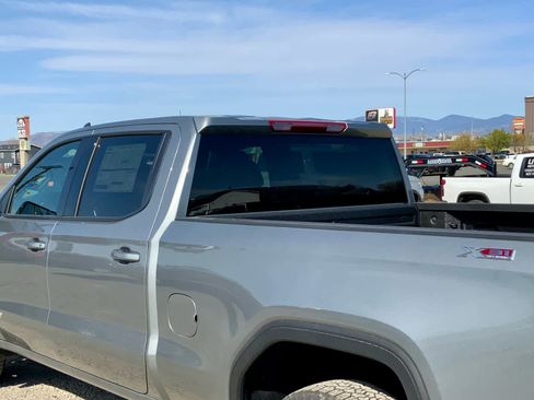 New 2026 GMC Sierra 1500 Elevation image 13