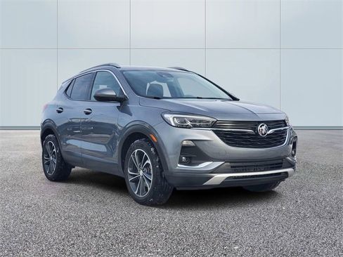 Used 2020 Buick Encore GX Essence image 3