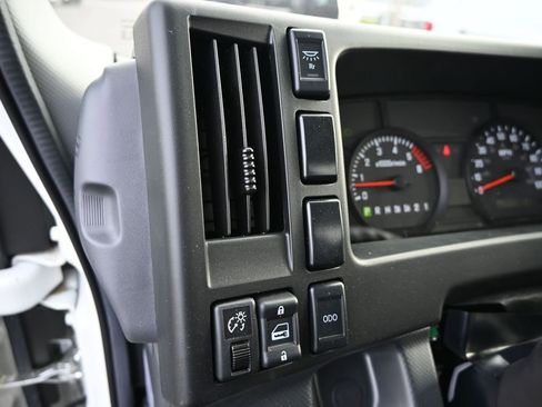 New 2024 Isuzu NPR image 20