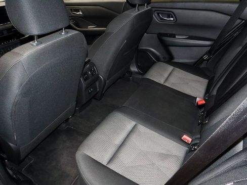 Certified 2024 Nissan Rogue SV image 22