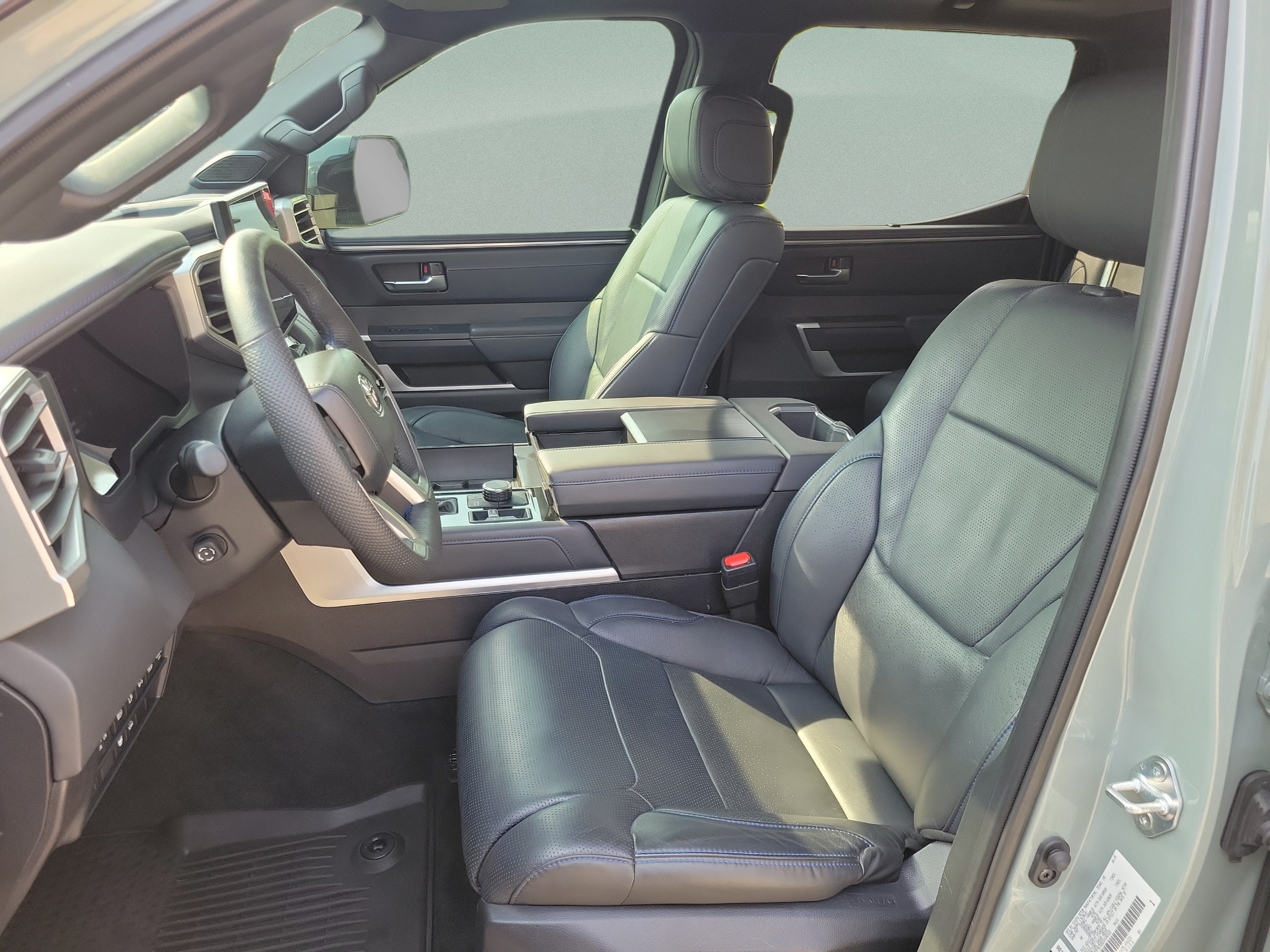 Used 2025 Toyota Tundra Platinum AWD/4WD image 9