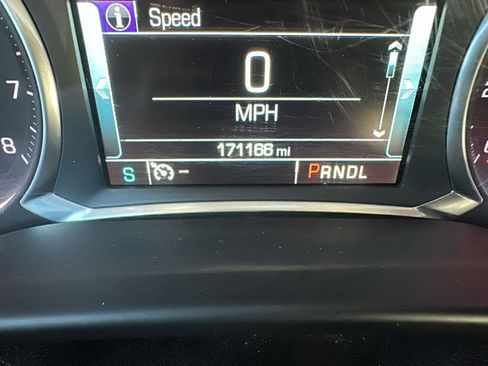 Used 2019 GMC Acadia SLT image 16