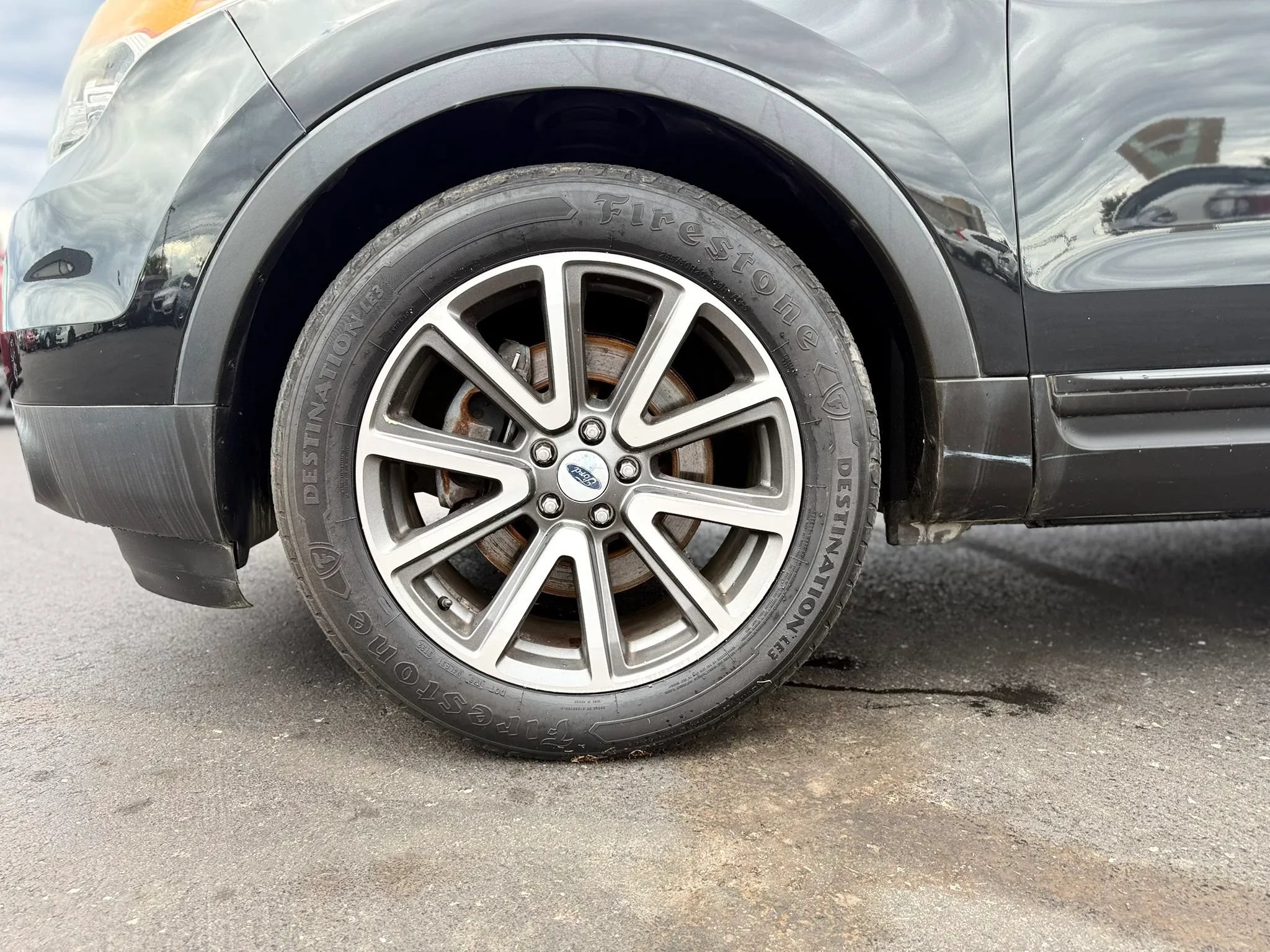 Used 2015 Ford Explorer XLT w/ Equipment Group 202B FWD image 42