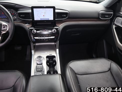 Used 2022 Ford Explorer Limited image 17