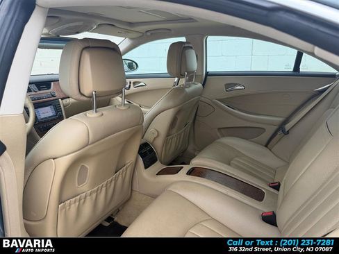 Used 2007 Mercedes-Benz CLS 550 image 22