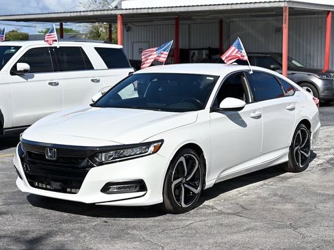 Used 2020 Honda Accord Sport image 3
