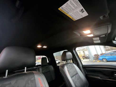 Used 2021 Nissan Titan PRO-4X w/ Pro-4x Utility Package image 23