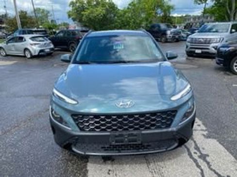 Used 2022 Hyundai Kona SEL w/ Convenience Package AWD/4WD image 2