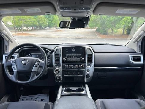 Used 2021 Nissan Titan SV w/ SV Convenience Package AWD/4WD image 25