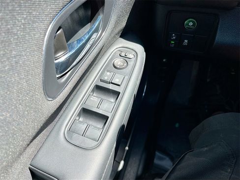 Used 2022 Honda HR-V EX image 17