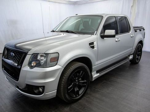 Used 2009 Ford Explorer Sport Trac Adrenalin image 3