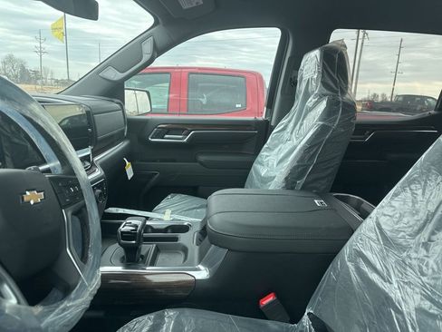 New 2026 Chevrolet Silverado 1500 LT w/ Z71 Off-Road Package image 5
