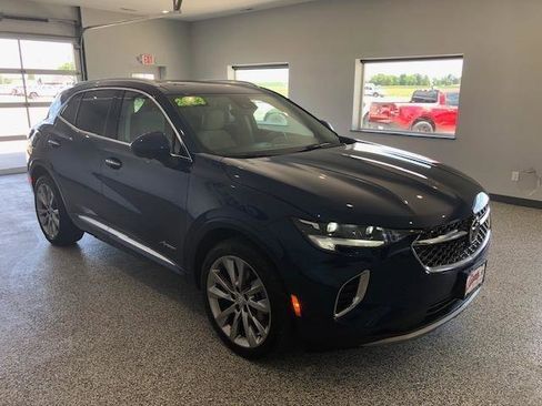 Used 2023 Buick Envision Avenir AWD/4WD image 2
