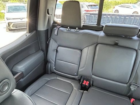 Used 2021 GMC Sierra 1500 SLT w/ SLT Premium Package RWD image 12