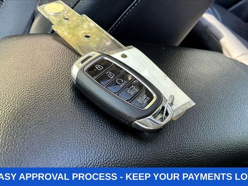 Used 2023 Hyundai Elantra Limited w/ Preferred Accessory Package FWD image 41