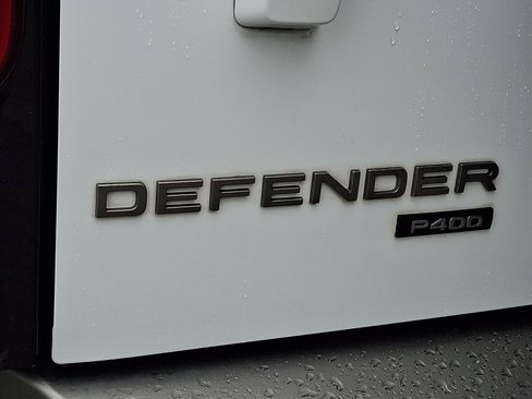 Used 2022 Land Rover Defender 110 X-Dynamic HSE AWD/4WD image 30