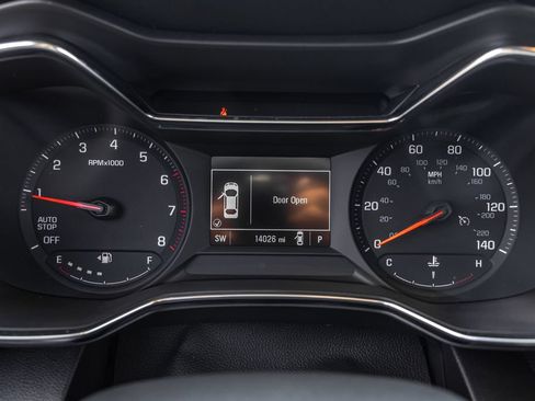 Used 2023 Chevrolet TrailBlazer LT FWD image 25