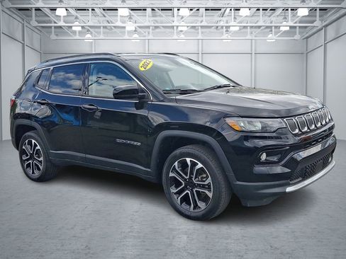 Used 2022 Jeep Compass Limited image 7