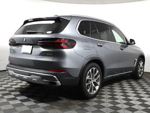 Used 2025 BMW X5 xDrive50e w/ Parking Assistance Package image 7