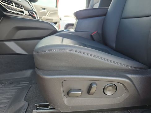 Used 2025 GMC Canyon Elevation w/ Convenience Package image 30