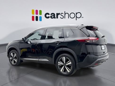 Used 2023 Nissan Rogue SL w/ SL Premium Package image 3