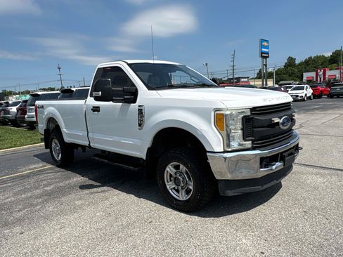 Used 2017 Ford F250 XL w/ Power Equipment Group AWD/4WD image 7