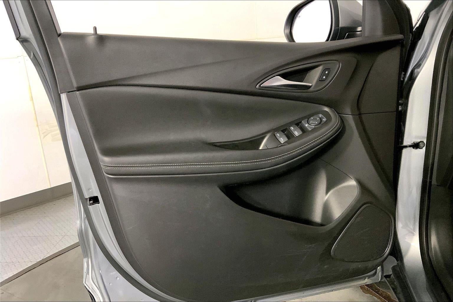 Used 2025 Buick Encore GX Preferred FWD image 24