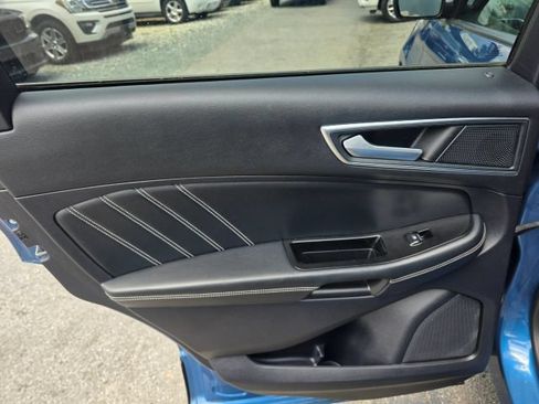 Used 2019 Ford Edge ST w/ Convenience Package AWD/4WD image 18