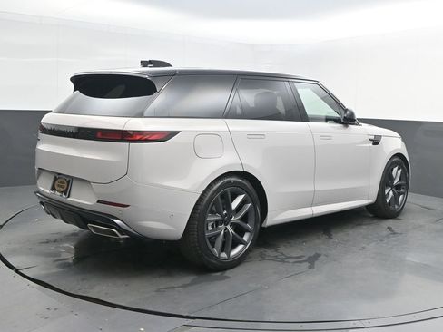 New 2026 Land Rover Range Rover Sport Dynamic SE AWD/4WD image 7