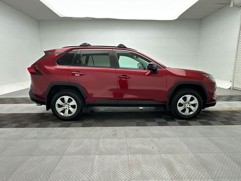 Used 2021 Toyota RAV4 LE AWD/4WD image 8