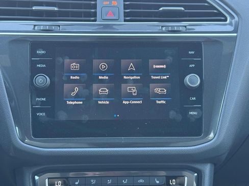 Used 2019 Volkswagen Tiguan SEL R-Line AWD/4WD image 14