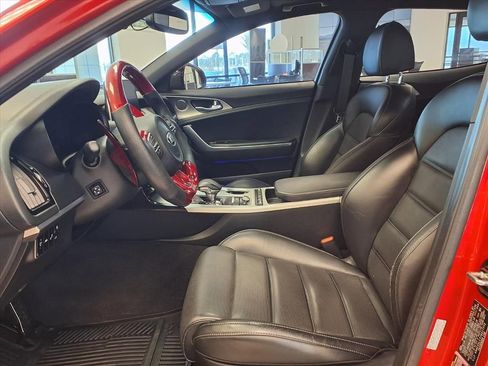 Used 2018 Kia Stinger GT2 image 16