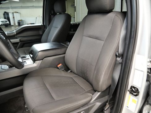 Used 2018 Ford F150 XLT w/ Equipment Group 302A Luxury AWD/4WD image 3