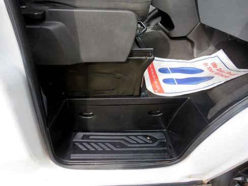 Used 2017 Ford Transit 350 XLT image 35