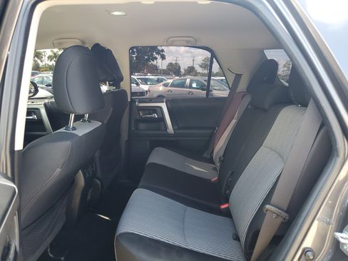 Used 2022 Toyota 4Runner SR5 image 16