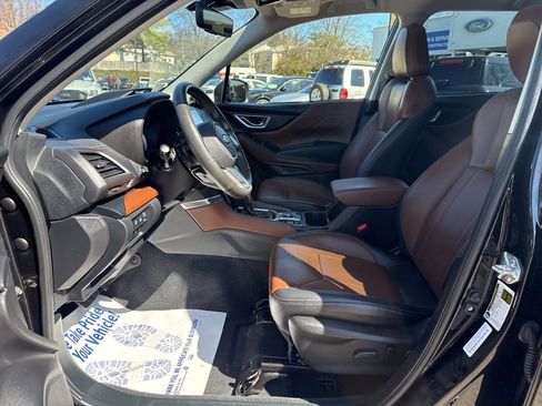 Used 2023 Subaru Forester Touring image 22