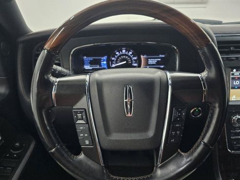 Used 2016 Lincoln Navigator L Reserve RWD image 24