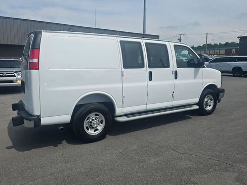 Used 2025 Chevrolet Express 2500 w/ Driver Convenience Package RWD image 6