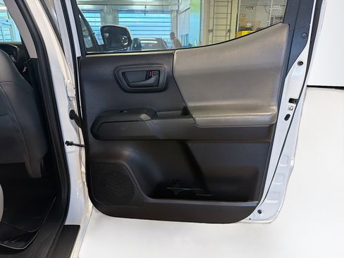 Used 2019 Toyota Tacoma SR image 27