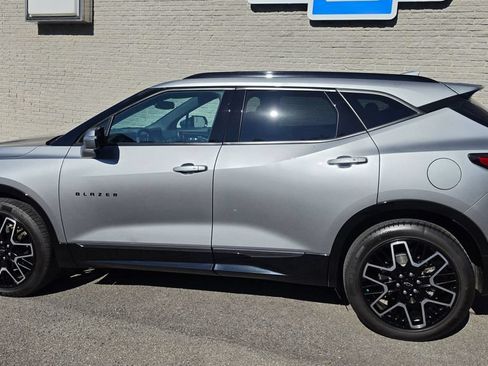 Used 2023 Chevrolet Blazer RS w/ Enhanced Convenience Package AWD/4WD image 4