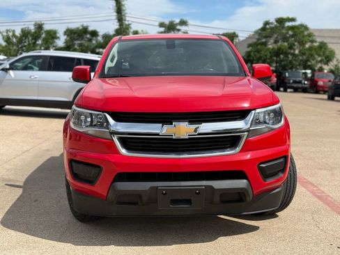 Used 2019 Chevrolet Colorado LT image 2