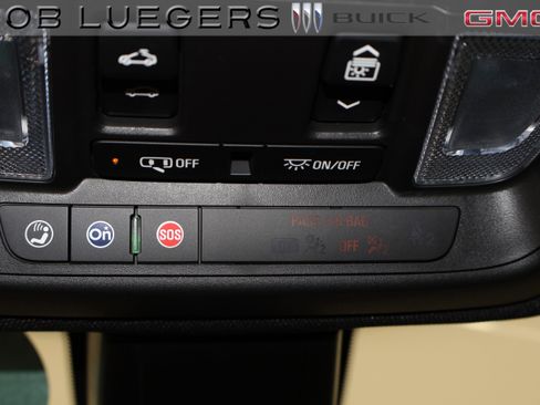 Certified 2022 Chevrolet Blazer Premier w/ Enhanced Convenience Package image 33