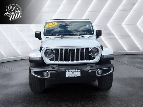Certified 2024 Jeep Wrangler Unlimited Sahara w/ Technology Group AWD/4WD image 2