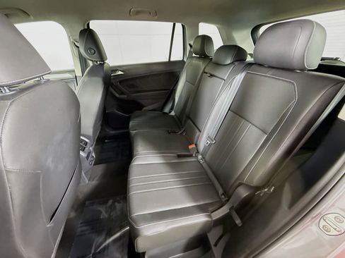 Certified 2023 Volkswagen Tiguan SE image 20